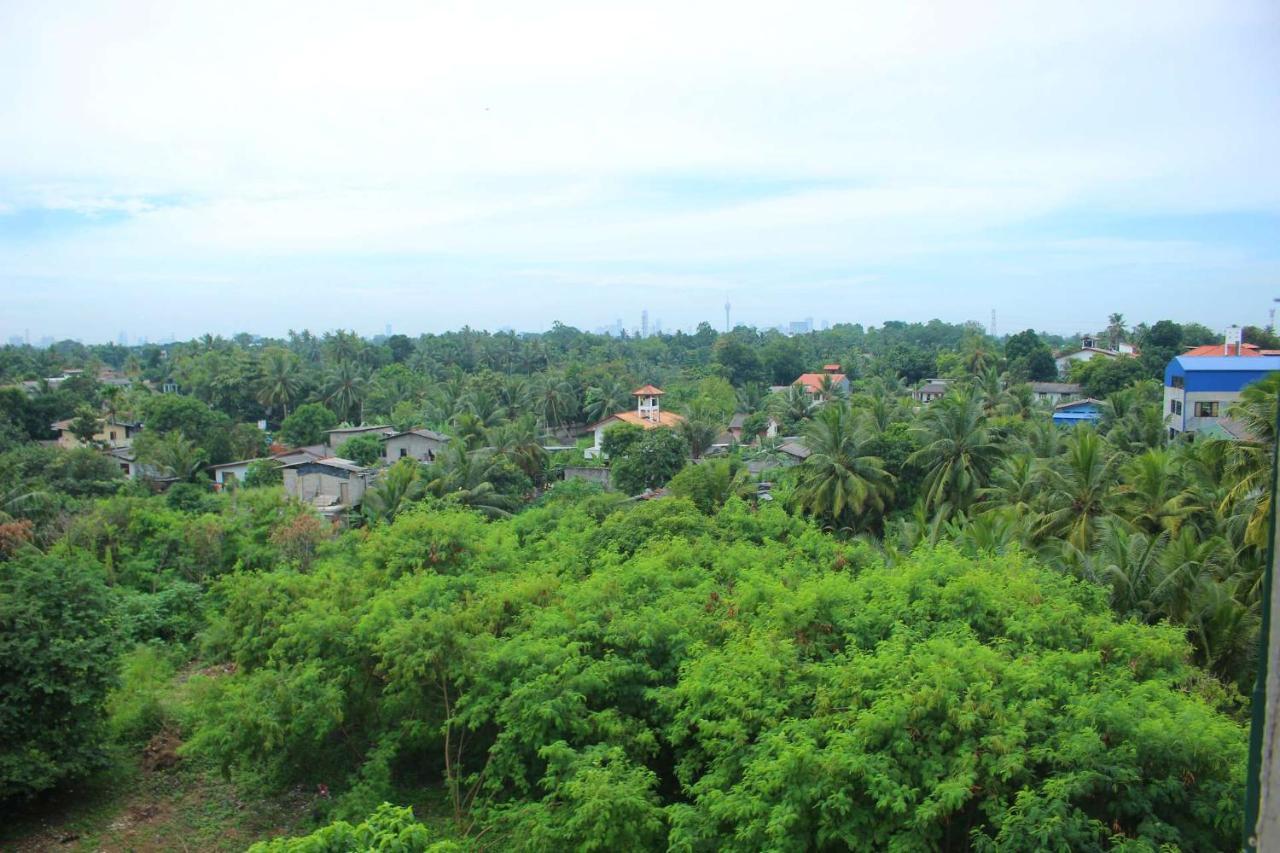 Heritage Eco Resort Kelaniya Exteriör bild