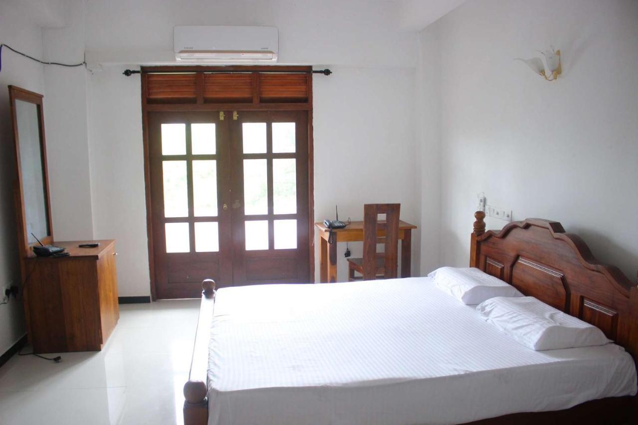Heritage Eco Resort Kelaniya Exteriör bild