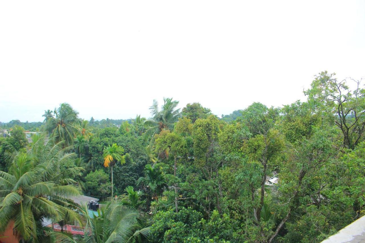 Heritage Eco Resort Kelaniya Exteriör bild
