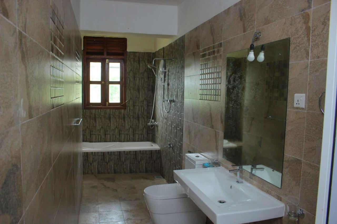 Heritage Eco Resort Kelaniya Exteriör bild